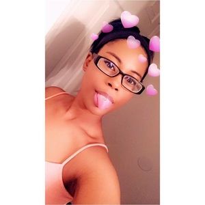 Meet your Posher, Shae